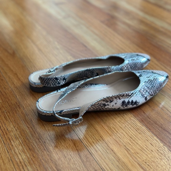Metallic Snakeskin Leather Slingback Flats | VIONIC | 8.5 - Picture 6 of 6